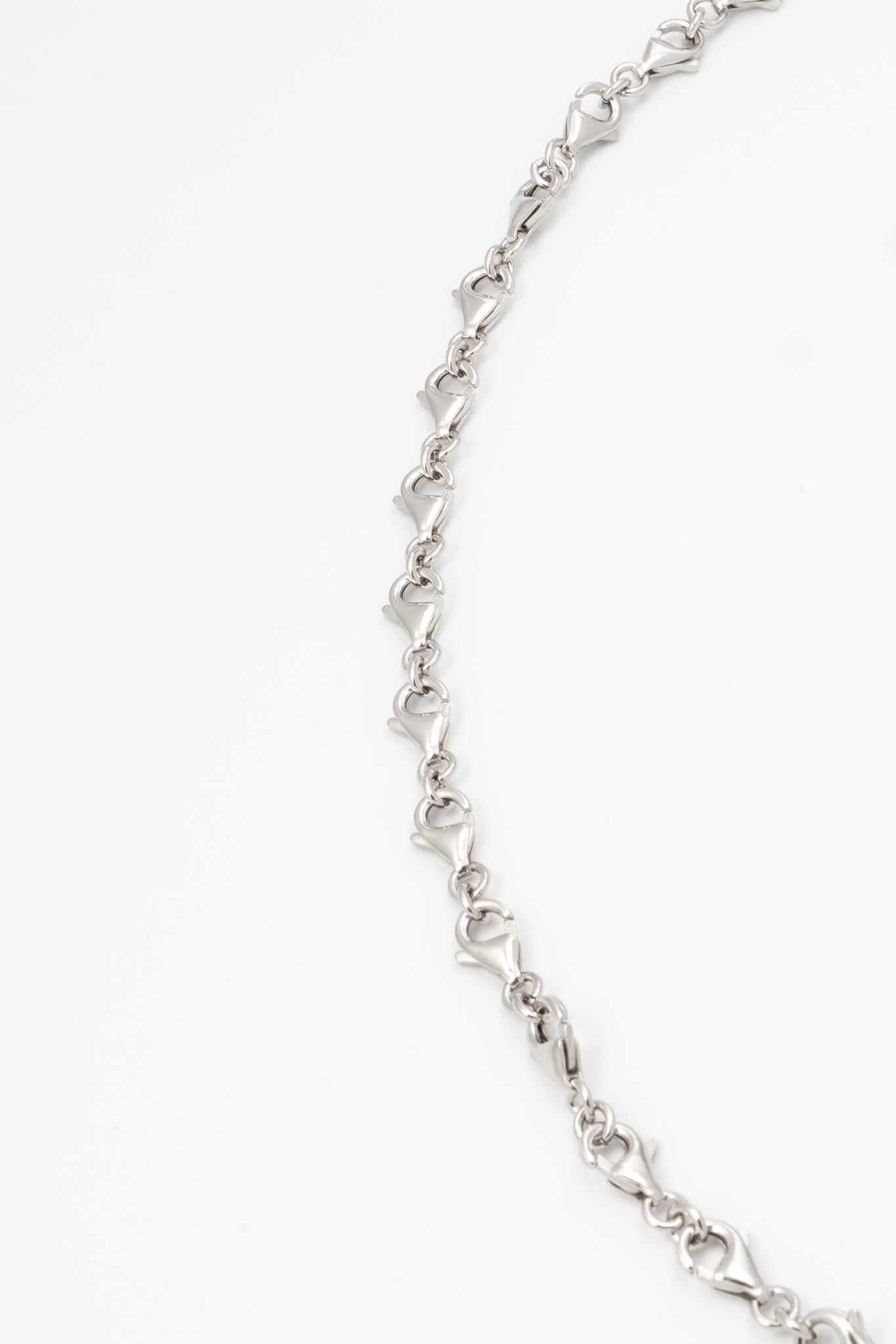 B213_Clasp Necklace - Silver_L_04